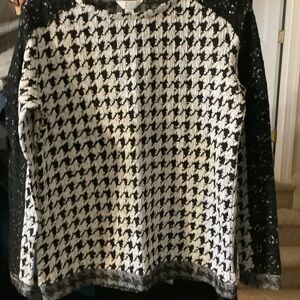 Crown &‎ Ivy Black and White Patterned Sweater, ladies small